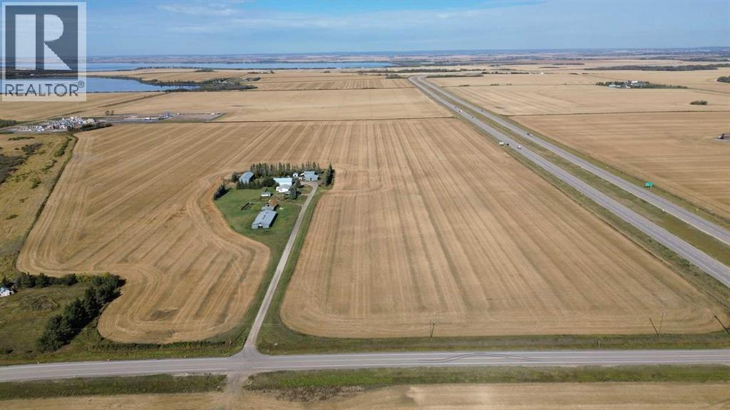 70054 TWP RD 715 photo 2