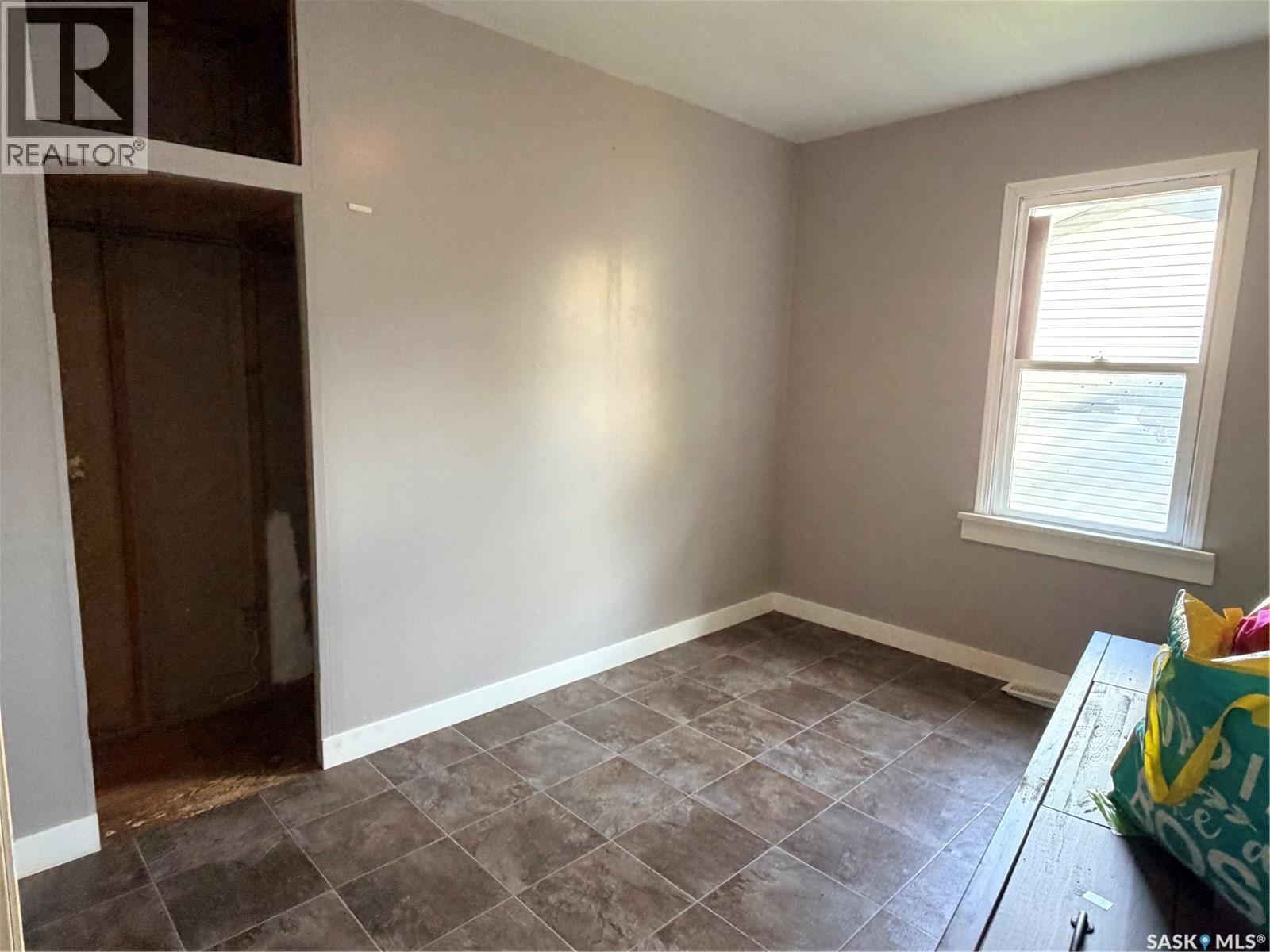 438 3rd STREET, Estevan — photo 7