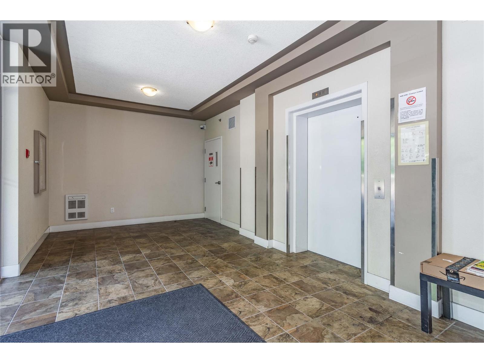 #114 260 Franklyn Road - 19