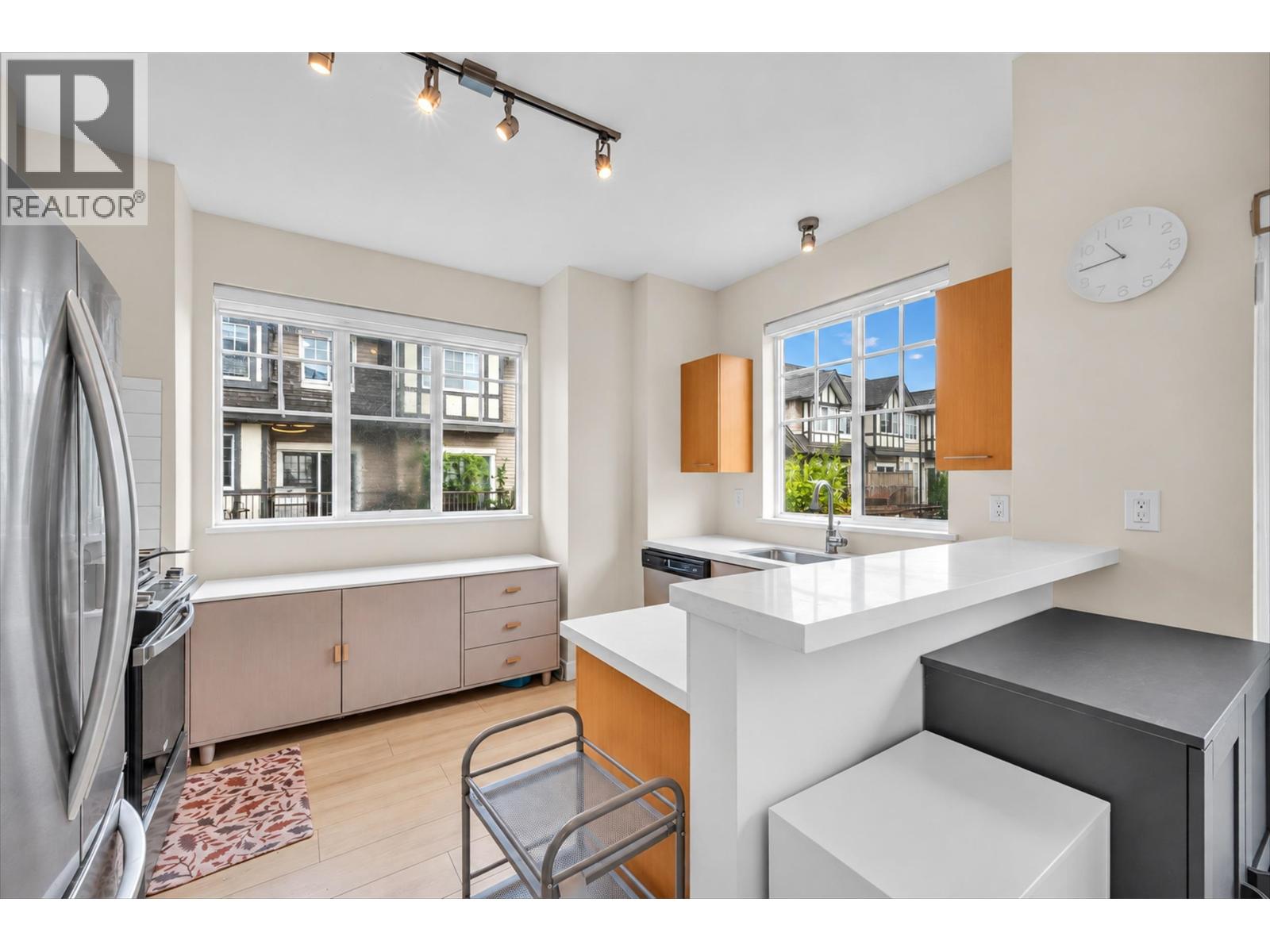 Photo of 27 7331 HEATHER STREET 15