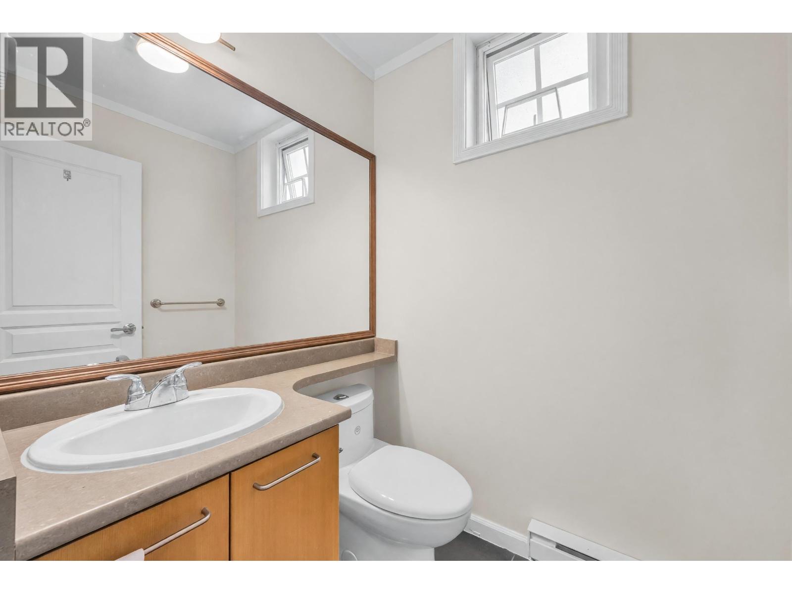 Photo of 27 7331 HEATHER STREET 24