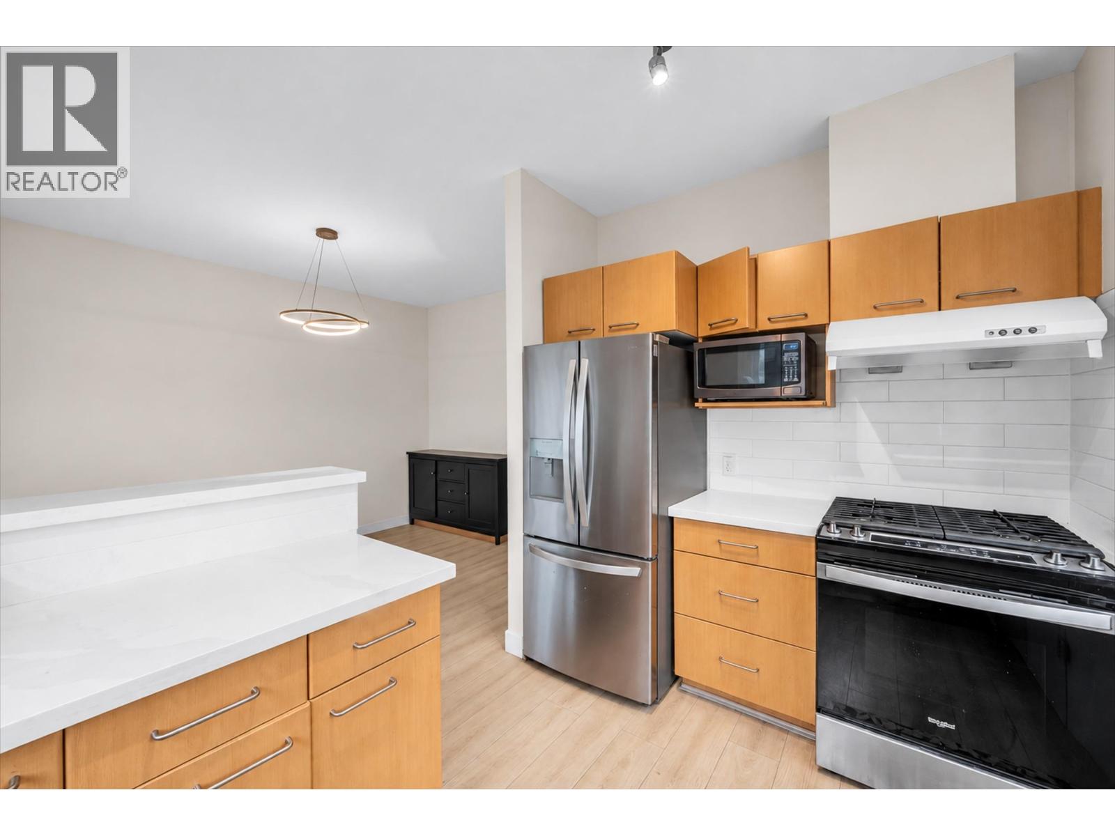 Photo of 27 7331 HEATHER STREET 13