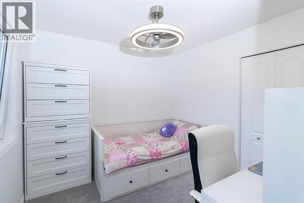 270 Somerside Park SW - 27