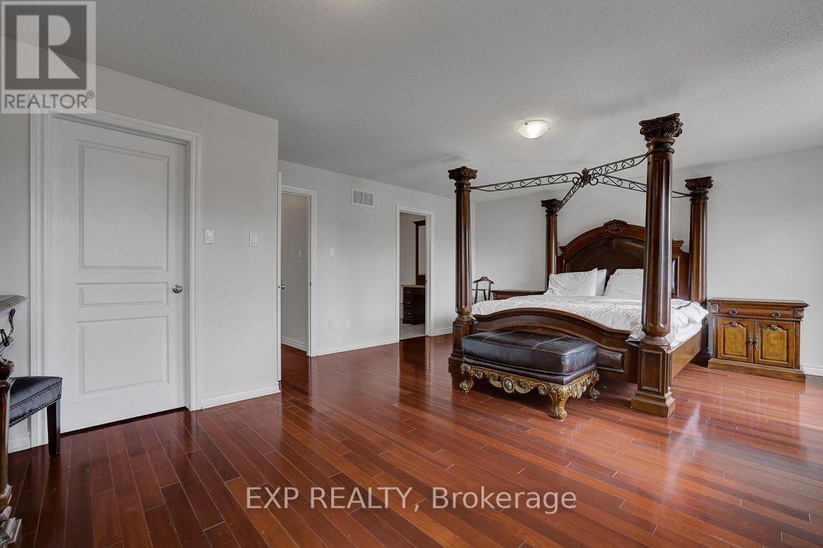 217 CLARIDGE DRIVE - 32