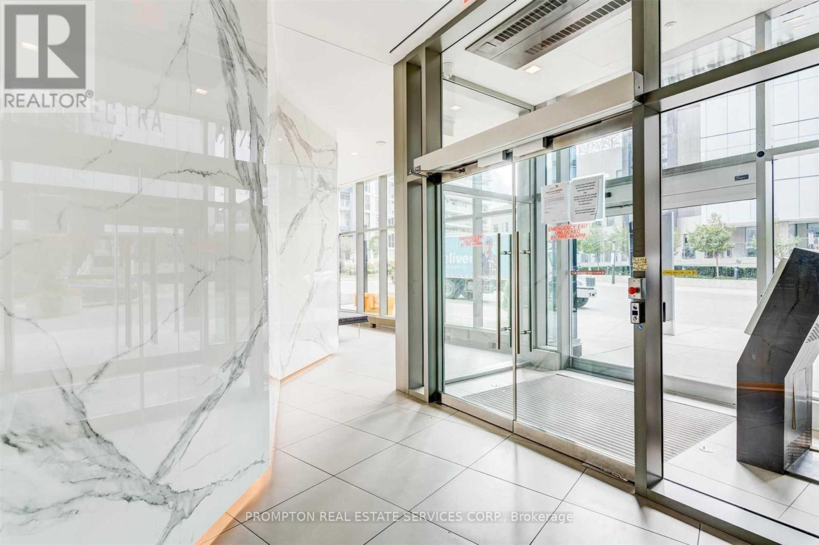 2703 - 85 QUEENS WHARF ROAD, Toronto (Waterfront Communities) — photo 3