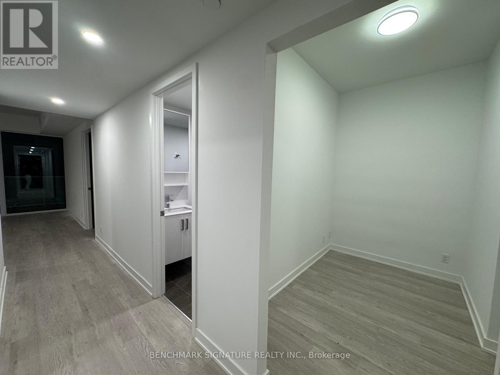 5806 - 88 QUEEN STREET E, Toronto (Church-Yonge Corridor) — photo 2