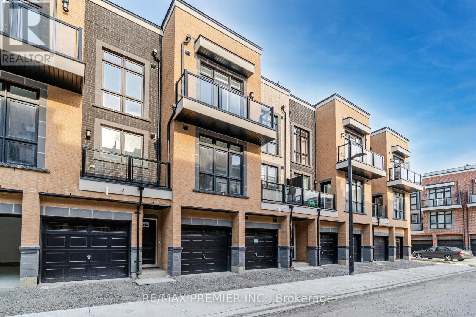 2 (279) - 12860 YONGE STREET, Richmond Hill (Oak Ridges)