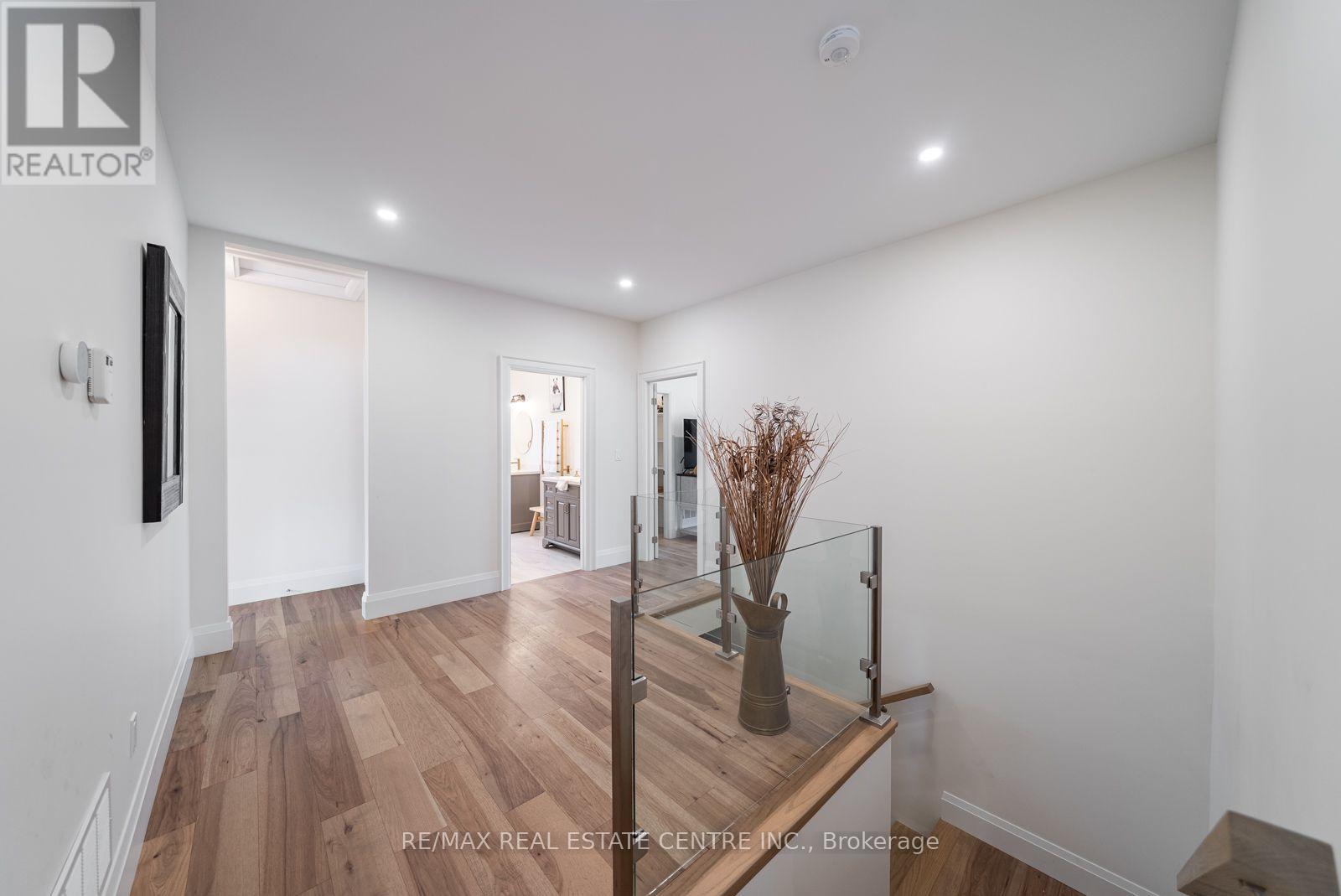289 CENTENNIAL DRIVE - Image 26