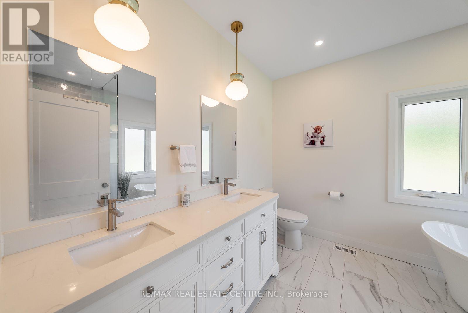 289 CENTENNIAL DRIVE - Image 28