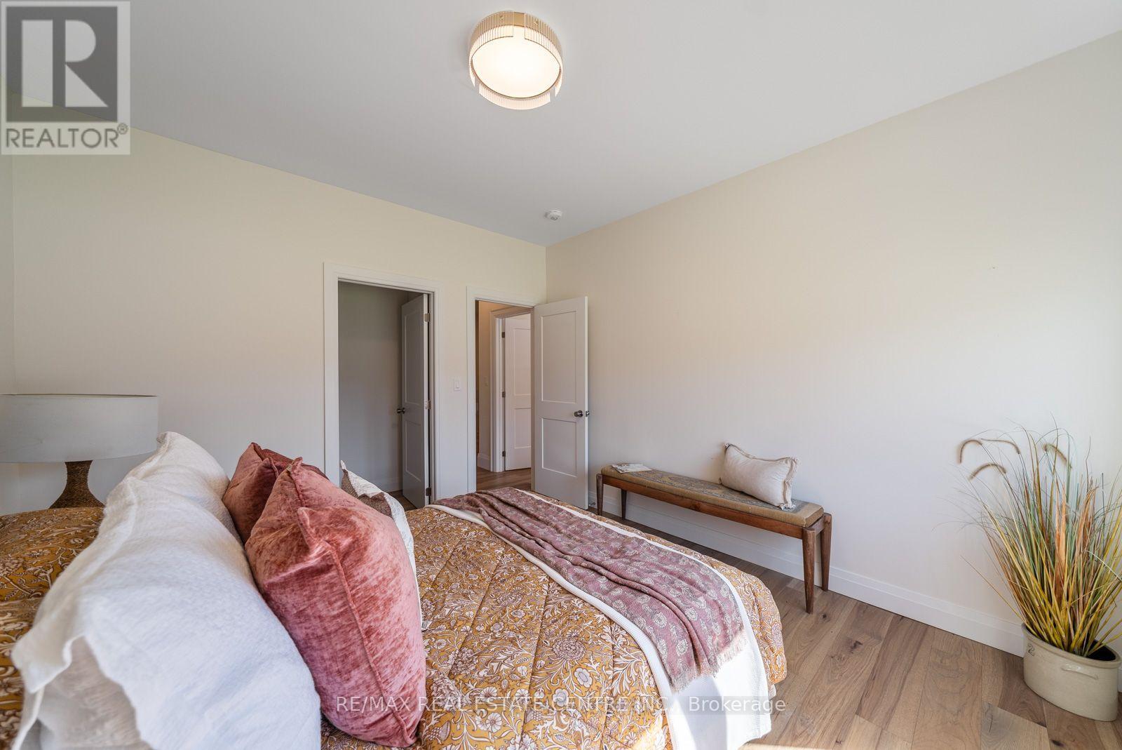289 CENTENNIAL DRIVE - Image 35