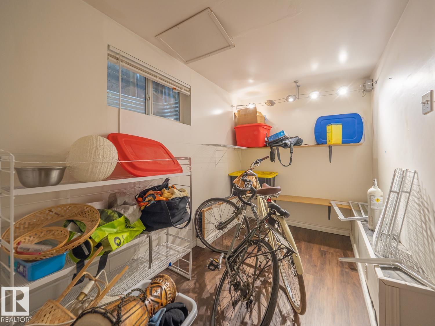 11409 94 ST NW - 44
