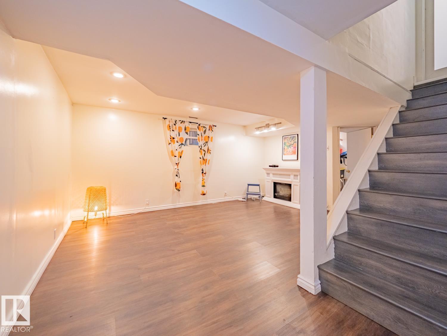 11409 94 ST NW - 36