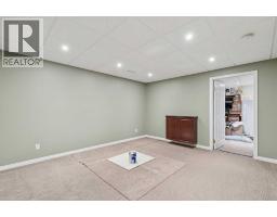 39 Shannon Hill Sw, Calgary, AB T2Y2Y7 Photo 26