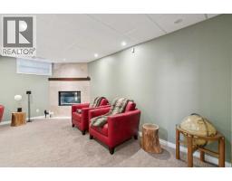 39 Shannon Hill Sw, Calgary, AB T2Y2Y7 Photo 28