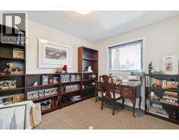 Furnace - 39 Shannon Hill Sw, Calgary, AB T2Y2Y7 Photo 18