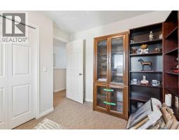 39 Shannon Hill Sw, Calgary, AB T2Y2Y7 Photo 19