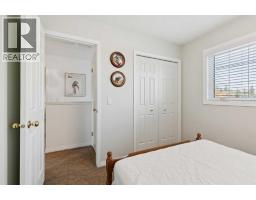 39 Shannon Hill Sw, Calgary, AB T2Y2Y7 Photo 21