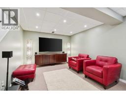 39 Shannon Hill Sw, Calgary, AB T2Y2Y7 Photo 23