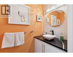 4pc Bathroom - 39 Shannon Hill Sw, Calgary, AB T2Y2Y7 Photo 13