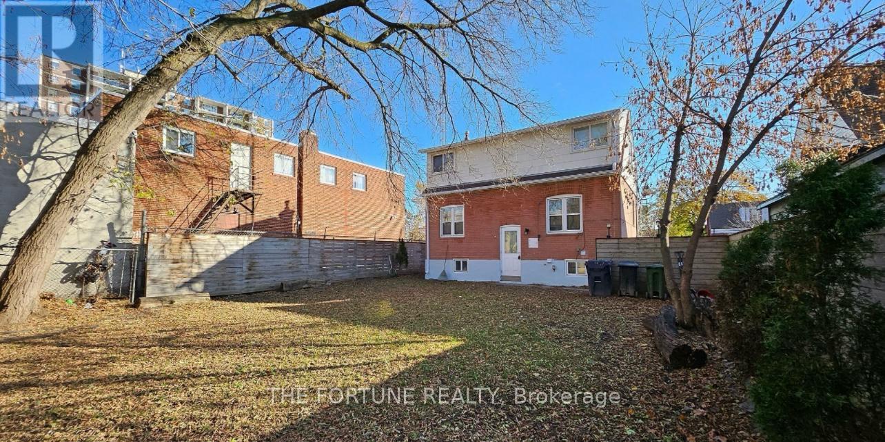 54 PATIKA AVENUE, Toronto (Weston) — photo 3