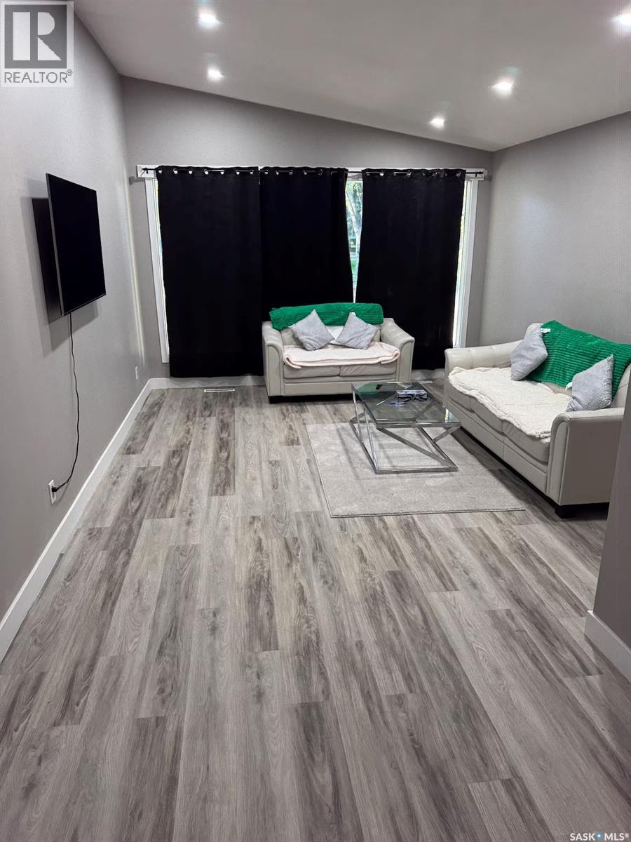 2905 GRANT ROAD - 5
