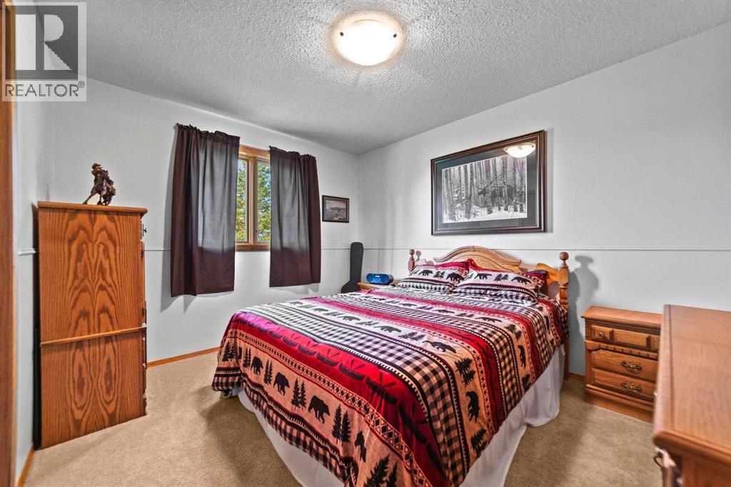 Listing photo – 48043 Range Road 194, Rural Camrose County