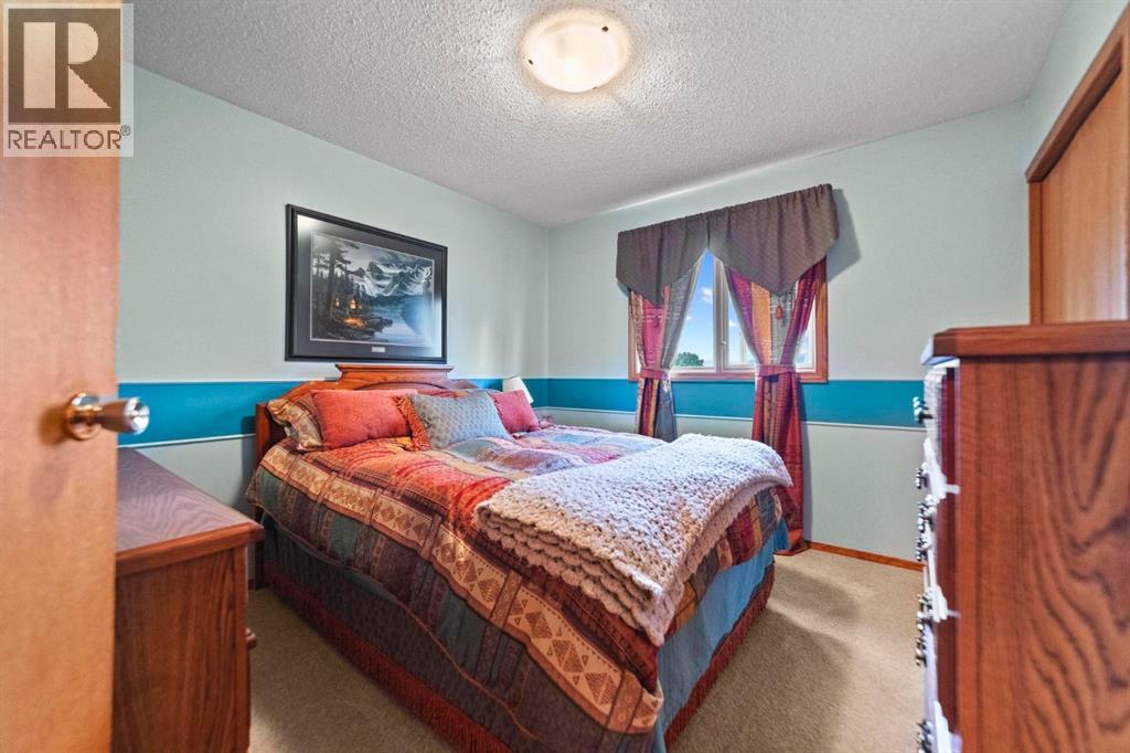 Listing photo – 48043 Range Road 194, Rural Camrose County
