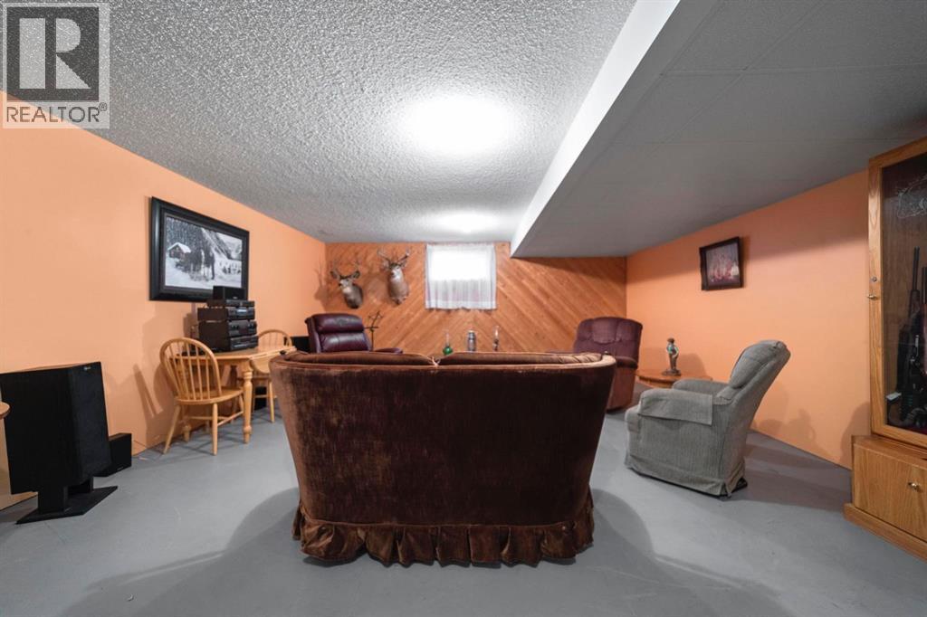 Listing photo – 48043 Range Road 194, Rural Camrose County