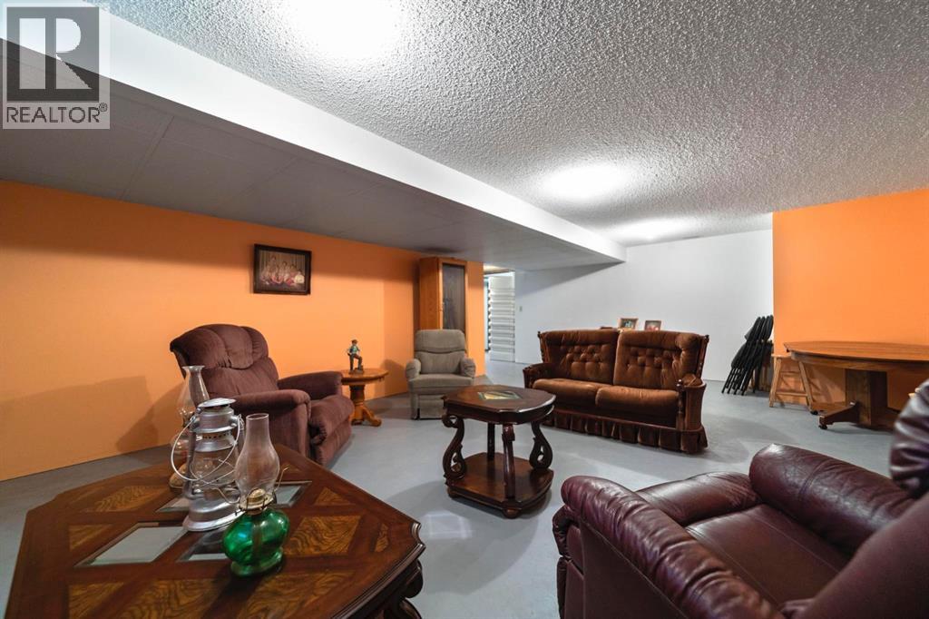 Listing photo – 48043 Range Road 194, Rural Camrose County
