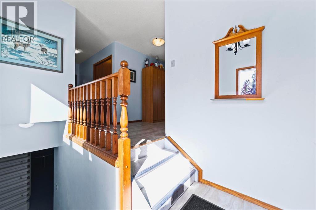 Listing photo – 48043 Range Road 194, Rural Camrose County