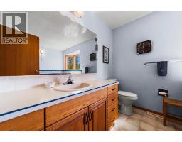 Bedroom - 48043 Range Road 194, Rural Camrose County, AB T4V2N1 Photo 9