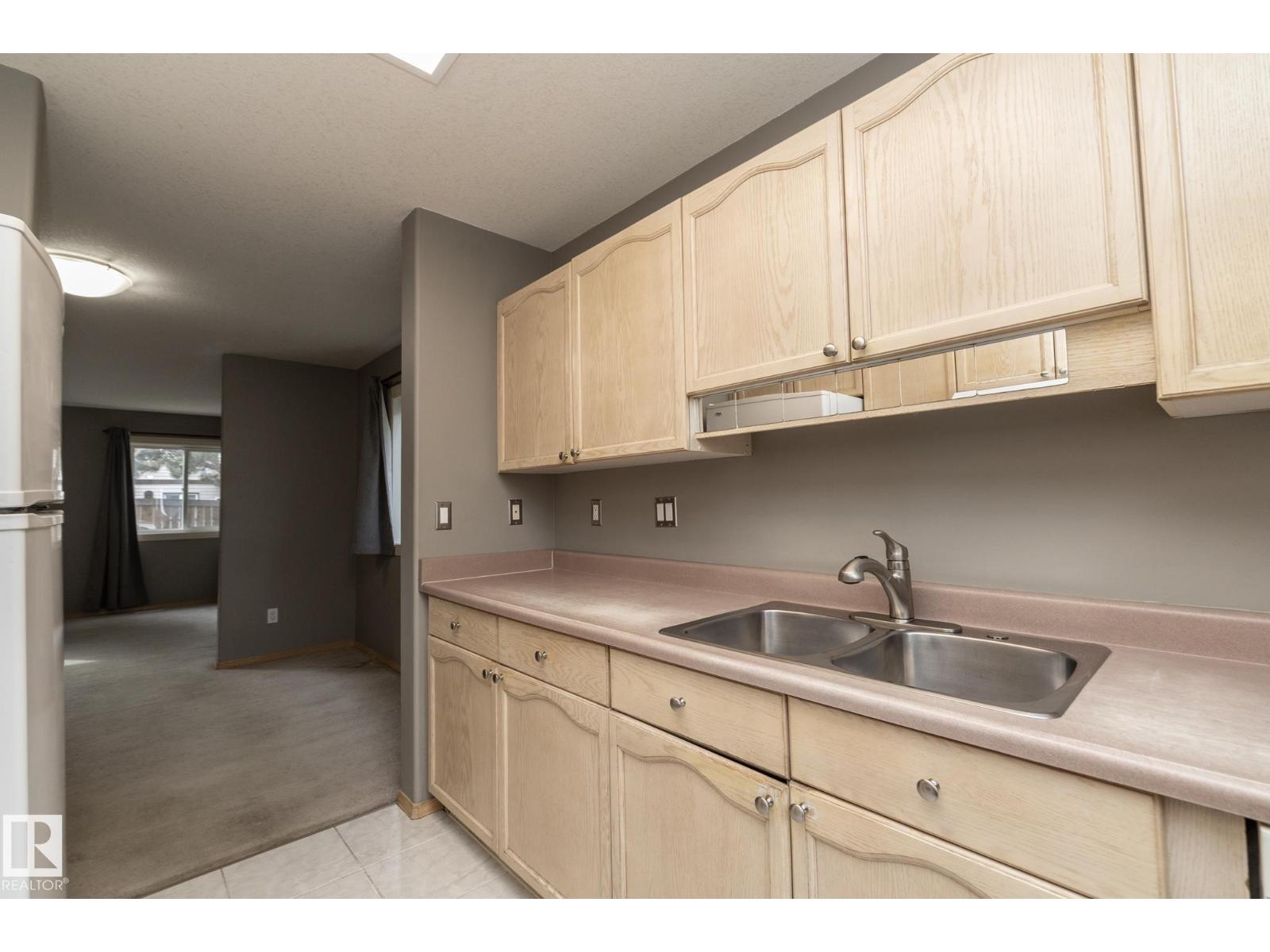 #7 14803 34 ST NW - 15
