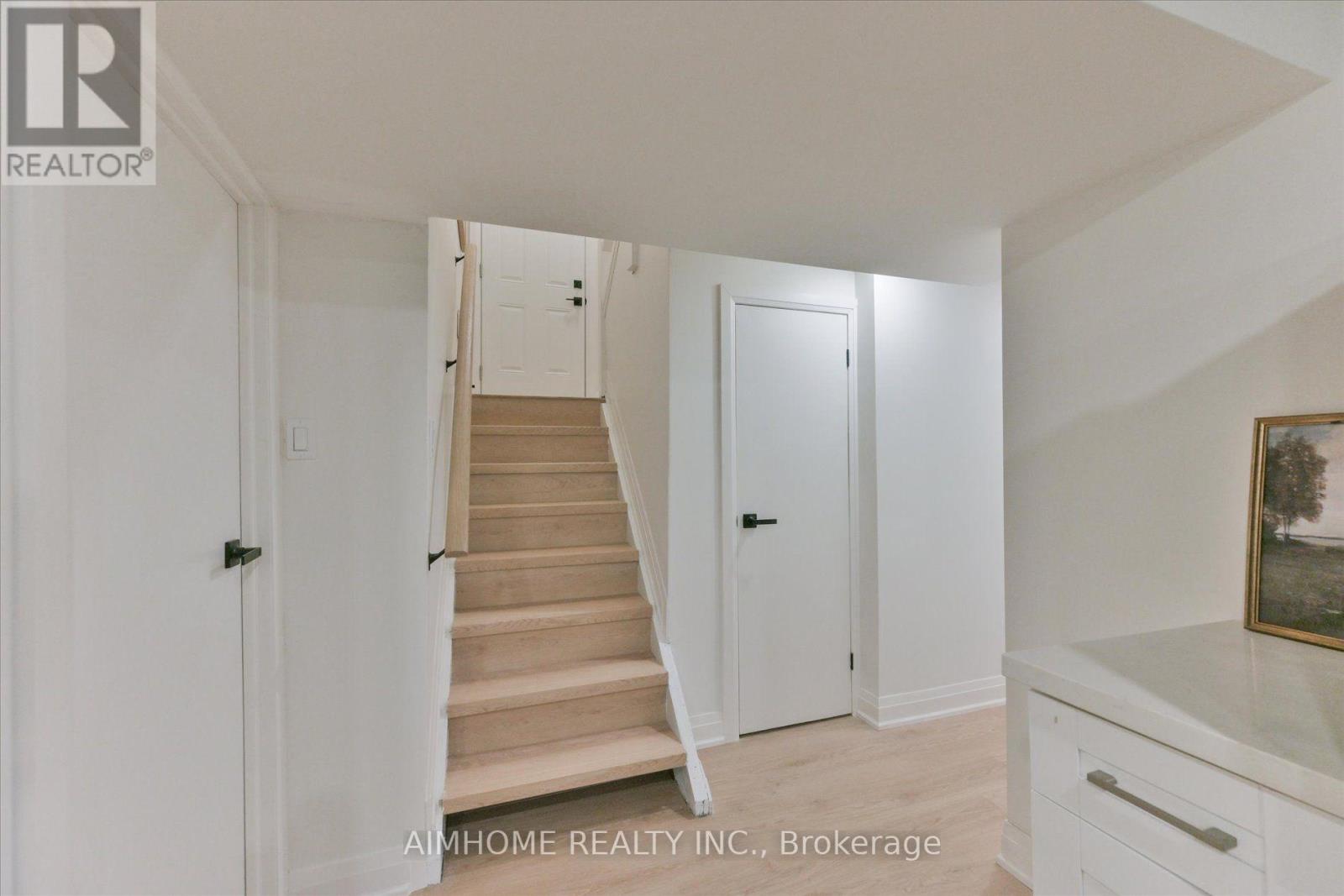 121 WYNDCLIFF CRESCENT - Image 22