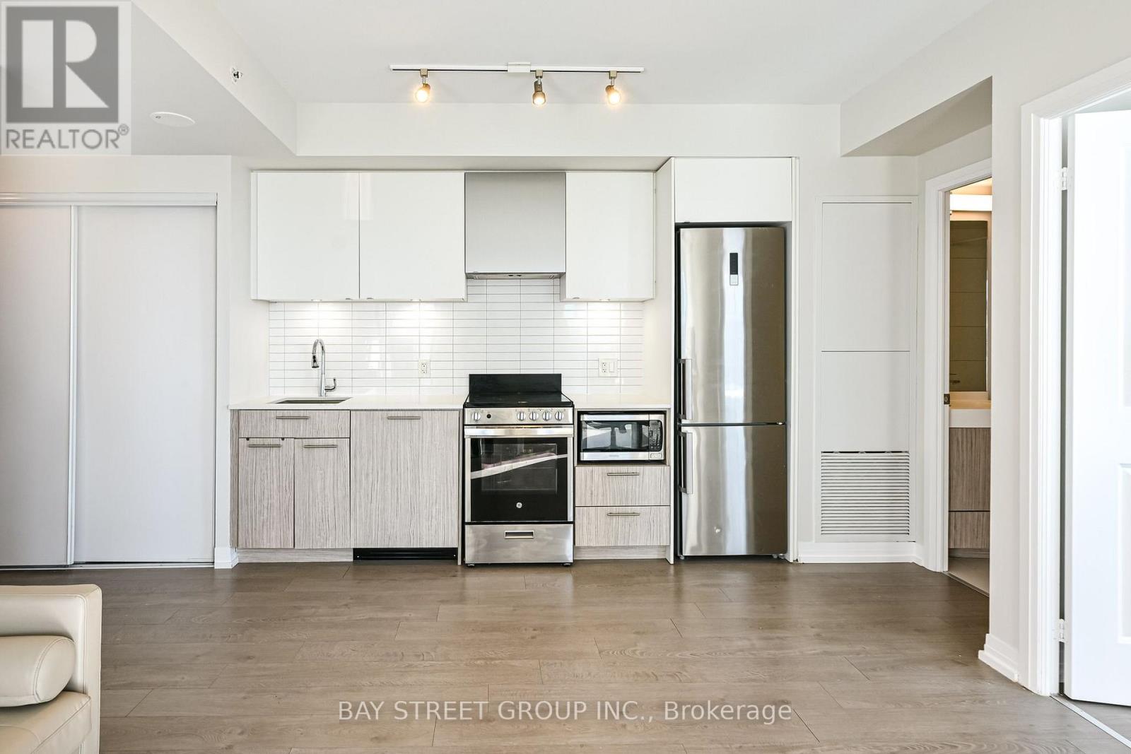 4703 - 251 JARVIS STREET, Toronto (Moss Park)