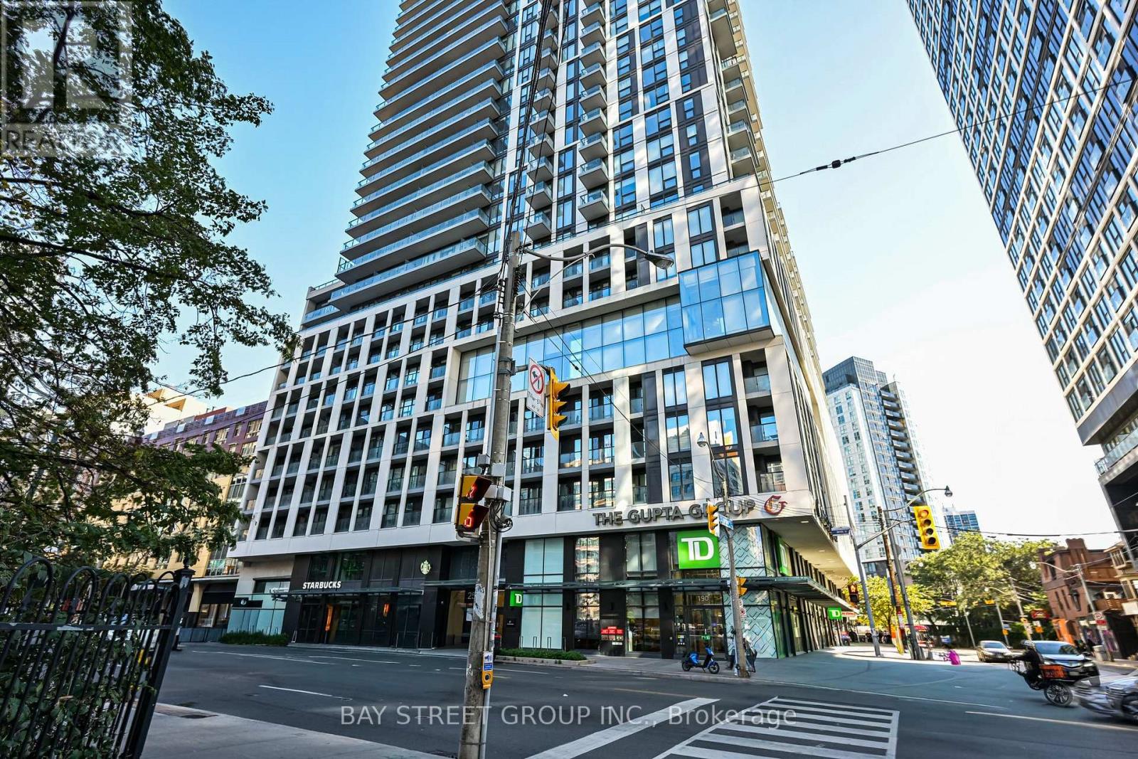 #4703 251 JARVIS STREET - 4