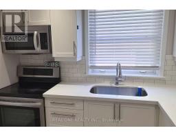Main Level - 15 Castille Avenue, Toronto, ON M1R2B9 Photo 12