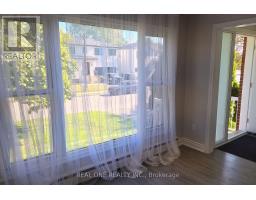 Main Level - 15 Castille Avenue, Toronto, ON M1R2B9 Photo 8