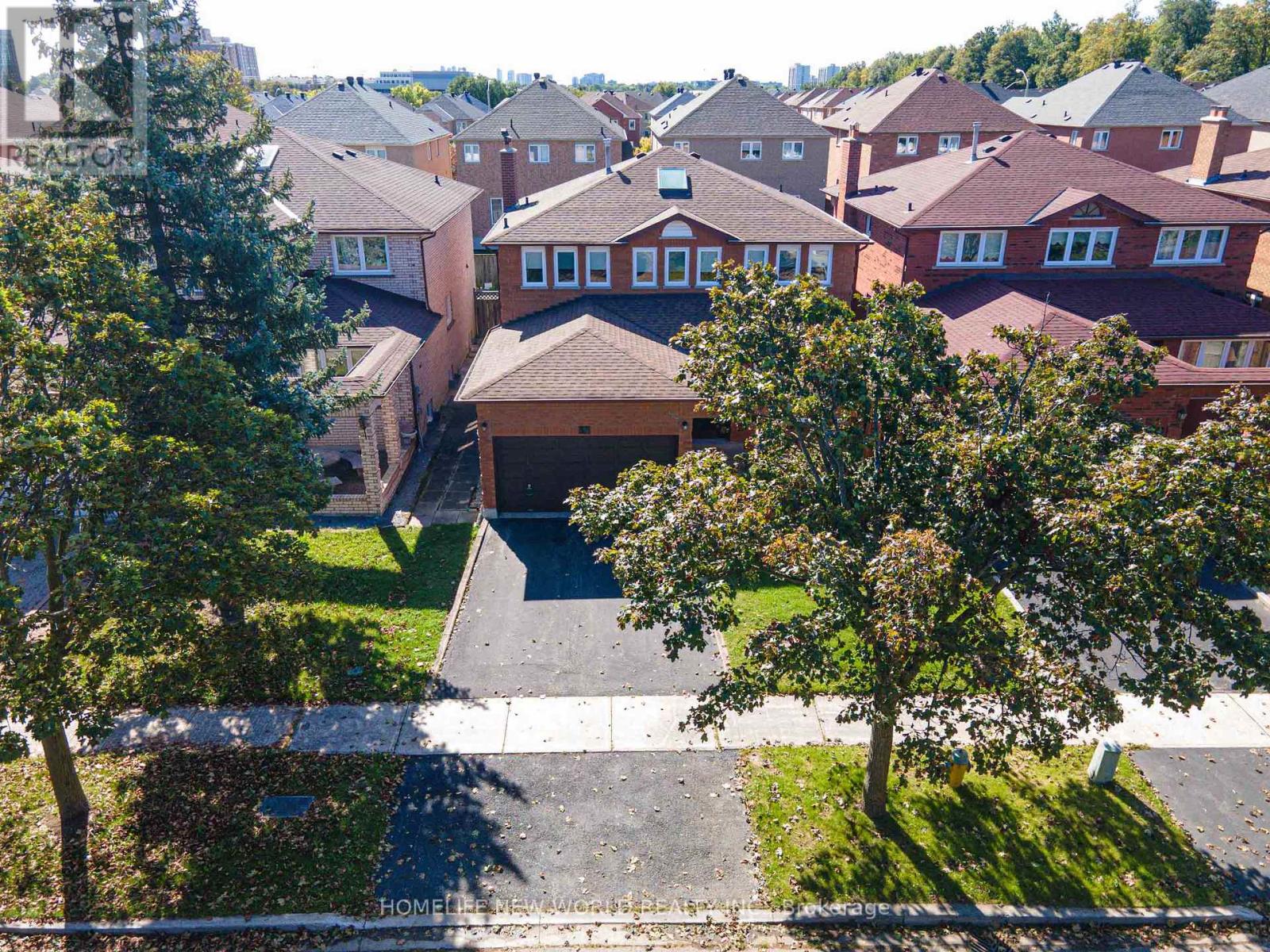 36 PURCELL SQUARE - Image 38