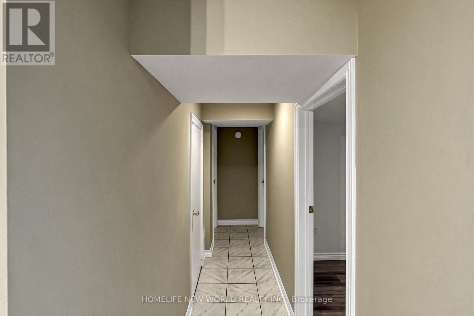 65 WALTER AVENUE - 23