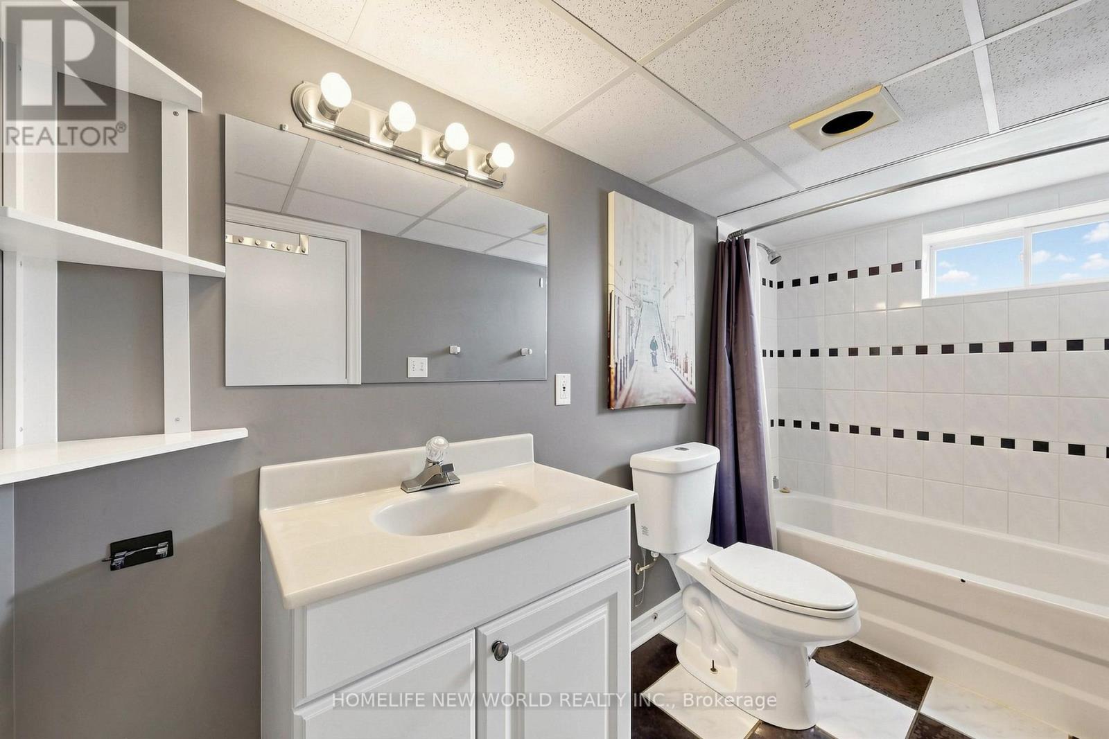 65 WALTER AVENUE - Image 36