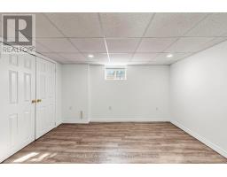65 Walter Avenue, Newmarket, ON L3Y2T4 Photo 32