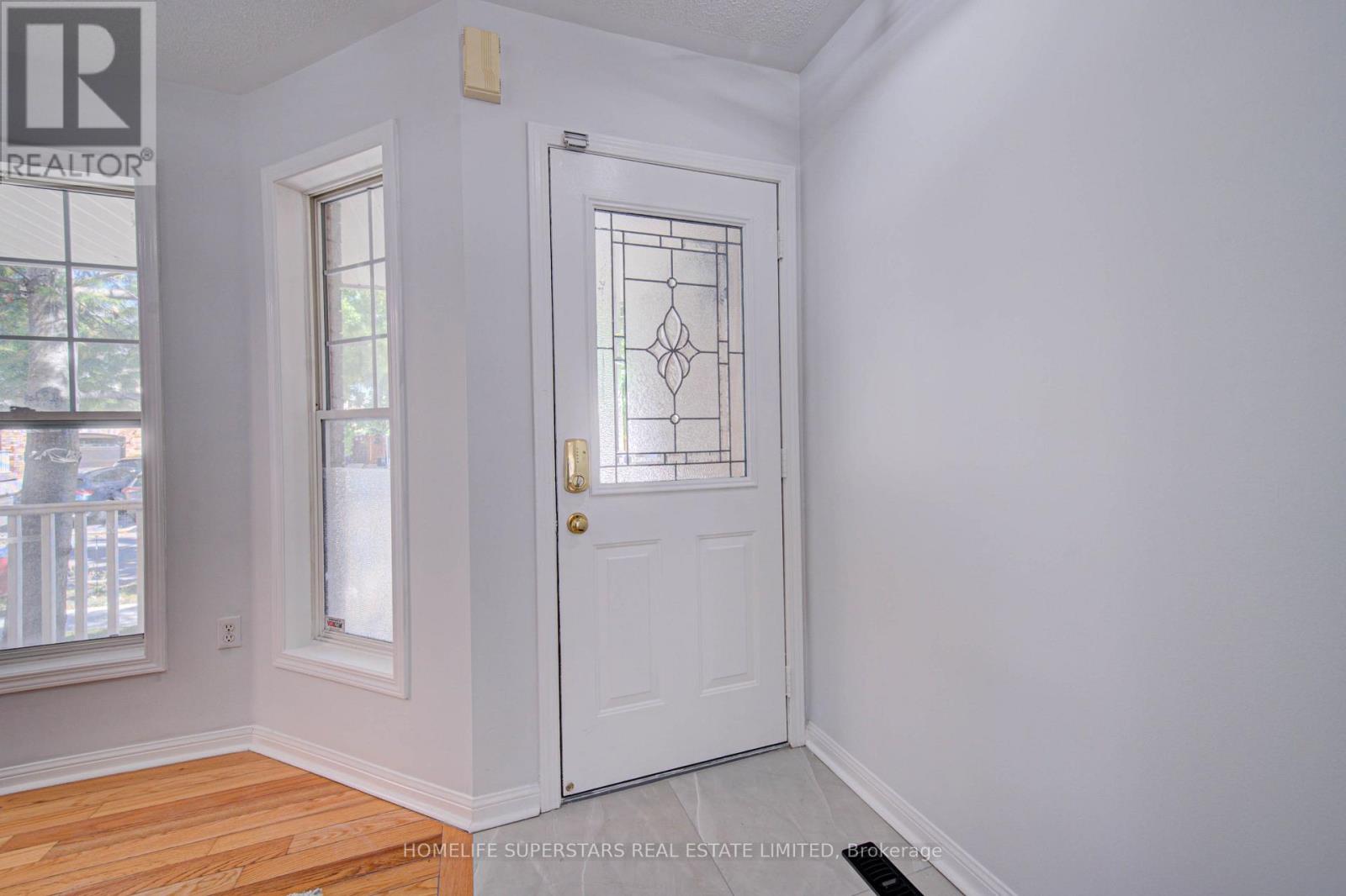 750 IRVING TERRACE, Milton (BE Beaty) — photo 6