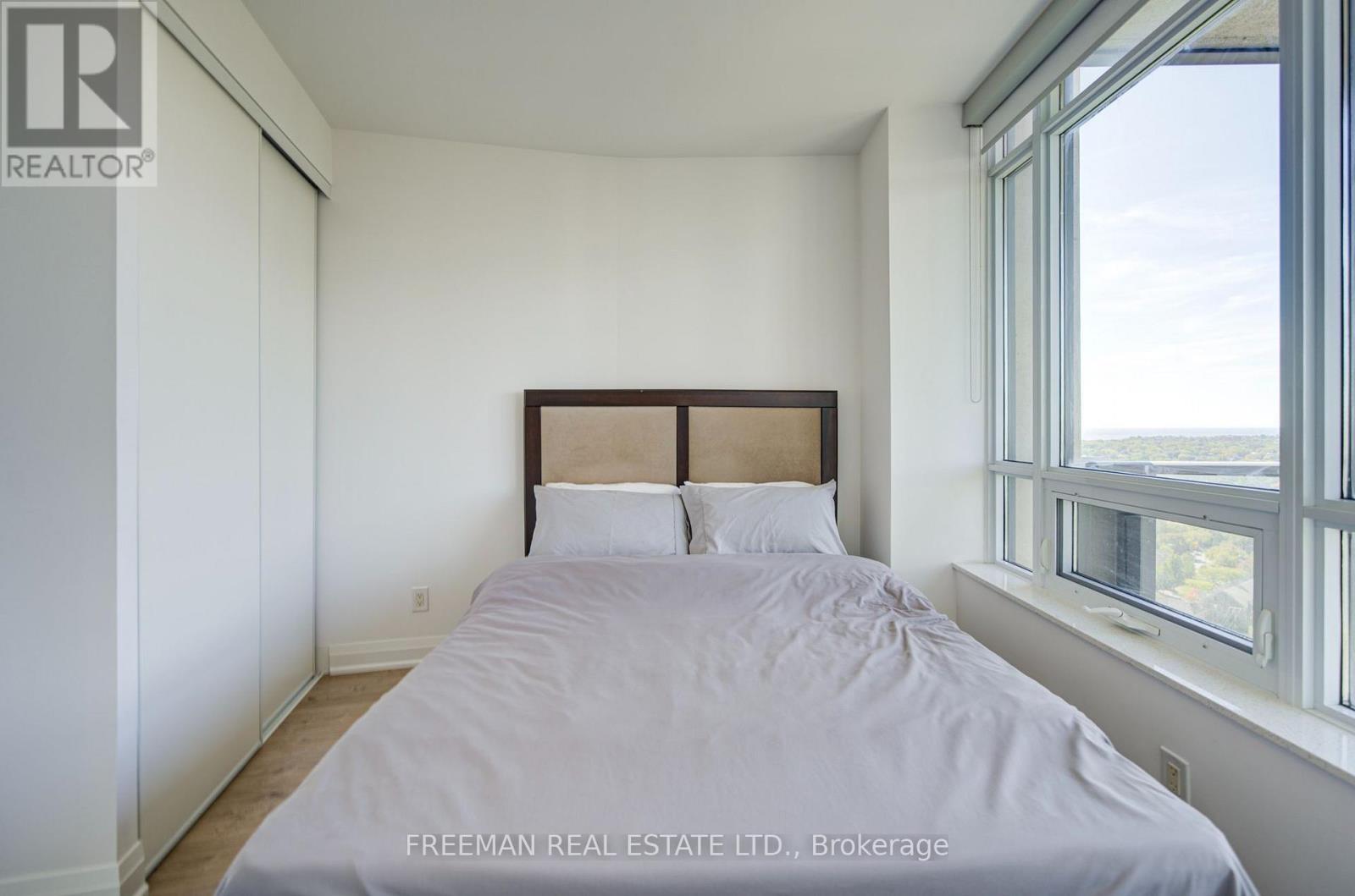 #2305 36 PARK LAWN ROAD - 18