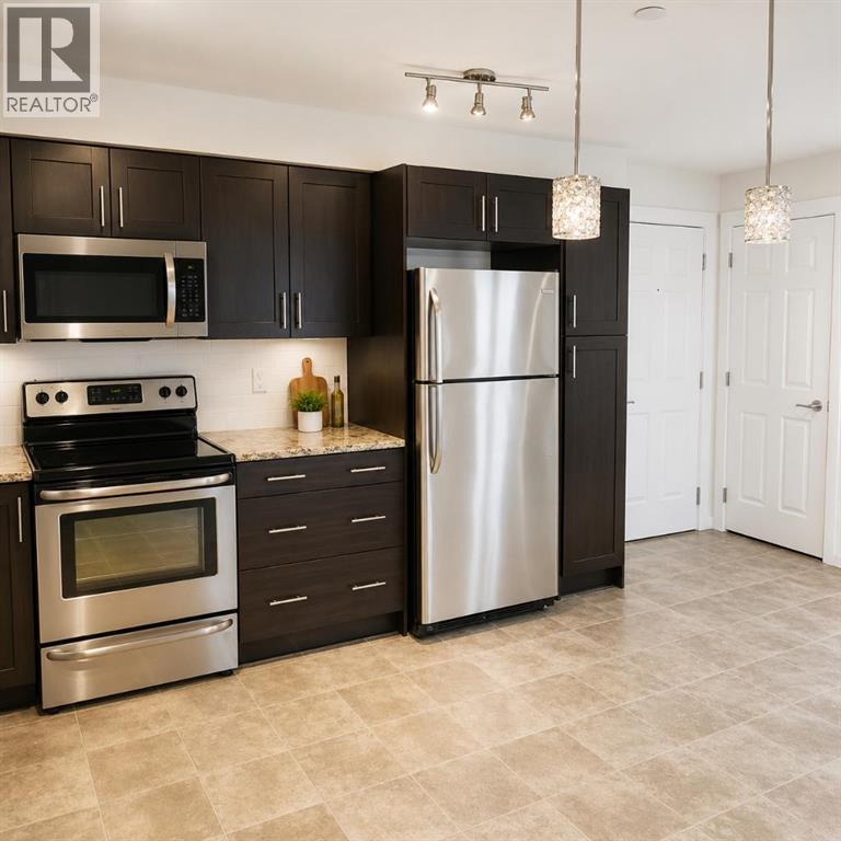 Kitchen Area with New Hood Fan