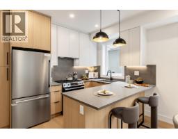 1 3268 E 18 Avenue, Vancouver, BC V5M2R7 Photo 11