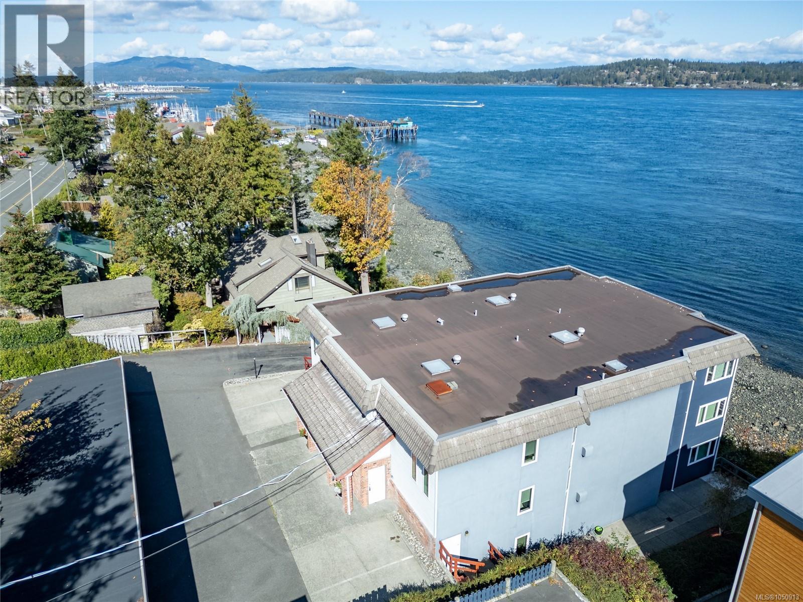 #3 553 Island Hwy N - Image 80