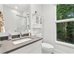 15472 Buena Vista Avenue, White Rock, BC V4B1Z1 Photo 29