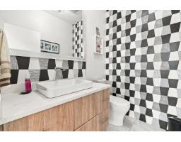 15472 Buena Vista Avenue, White Rock, BC V4B1Z1 Photo 28