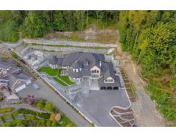 5579 136b Street, Surrey, BC V3X3P2 Photo 6