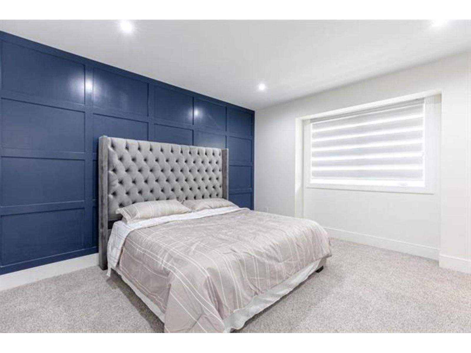 Photo of 5579 136B STREET 27
